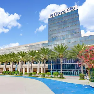 4* מלון Hilton
