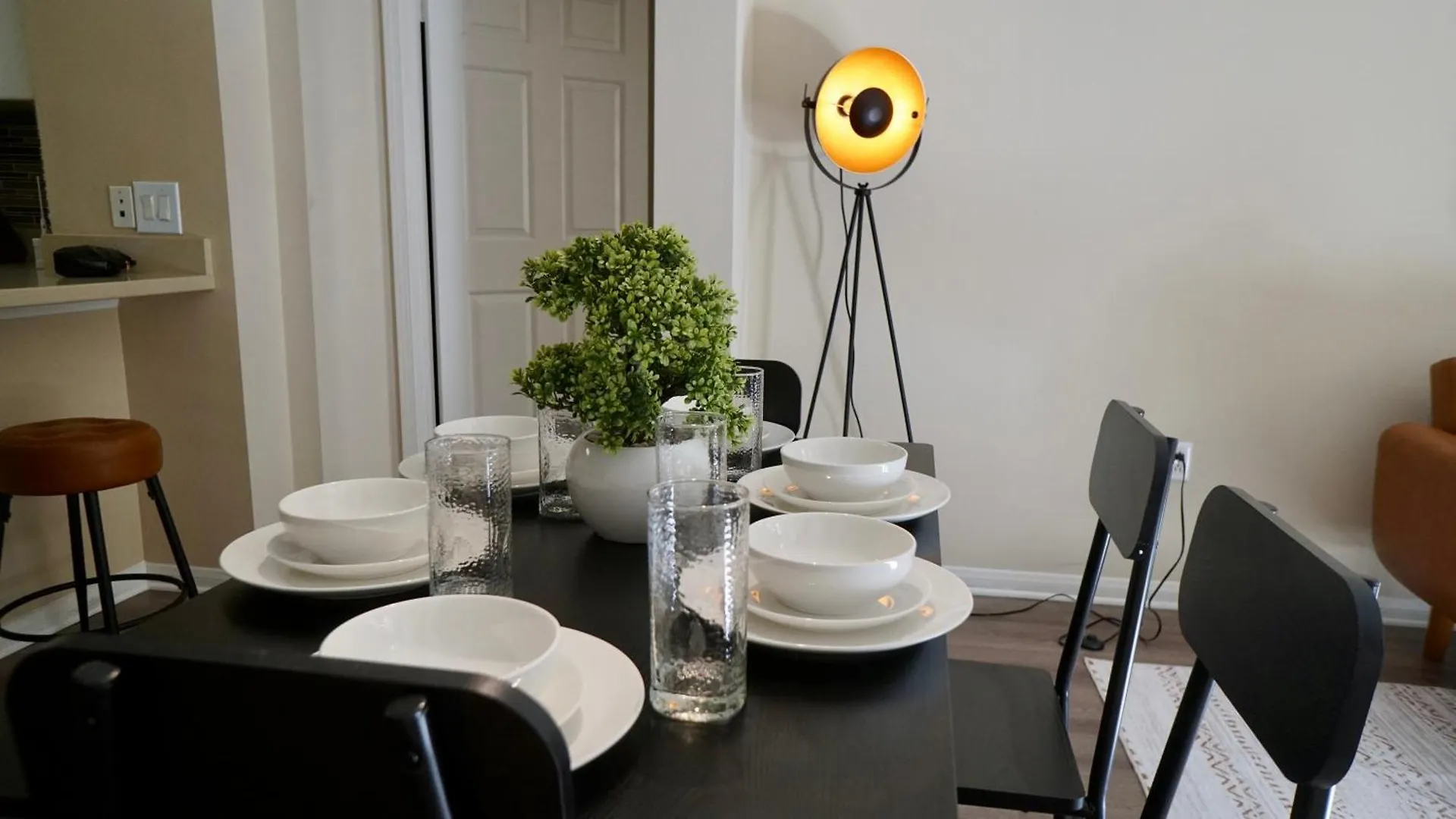 אנהיים 5 Min To Disneyland - Boho Style Family Home